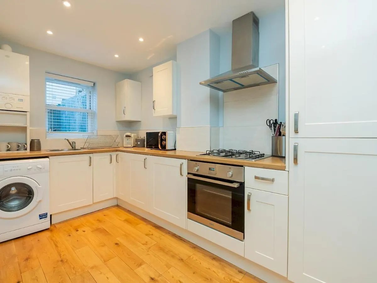 Pass The Keys Delightful Retreat In Larkhall With Free Parking Bath Holiday home