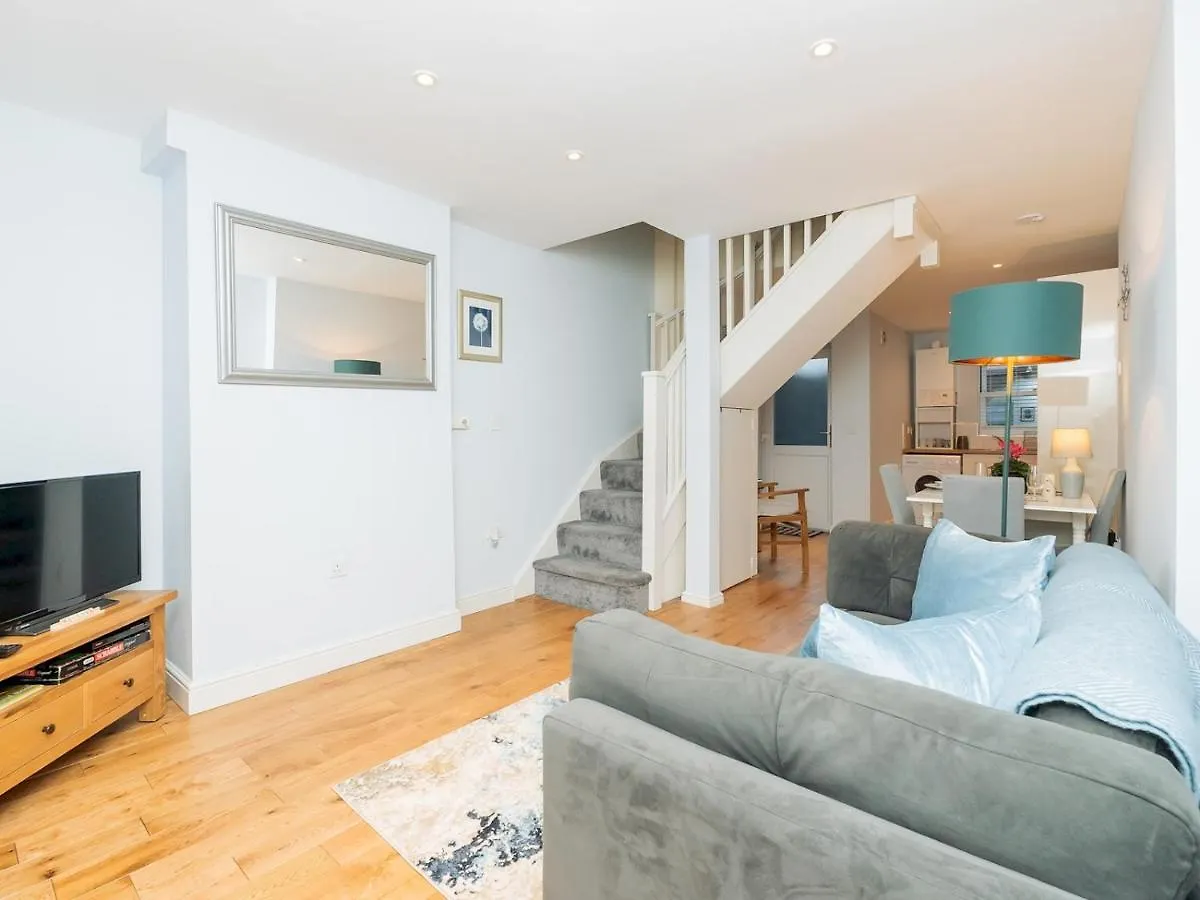 Holiday home Pass The Keys Delightful Retreat In Larkhall With Free Parking Bath