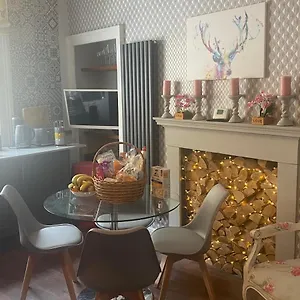 Georgian At Thomas Street Double Bedroom And Two Single Trundle Beds Apartamento
